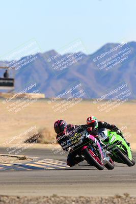 media/Jan-08-2022-SoCal Trackdays (Sat) [[1ec2777125]]/Turn 4 (1145am)/